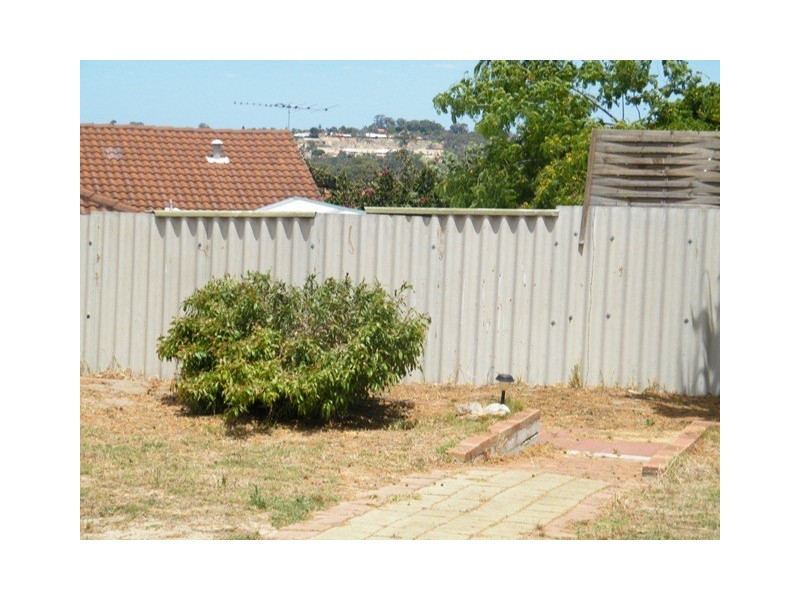 17 Lalina Way, Wanneroo WA 6065