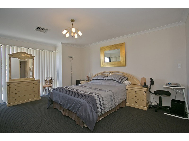 33 Vinciullo Way, Sinagra WA 6065