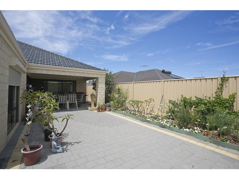 33 Vinciullo Way, Sinagra WA 6065
