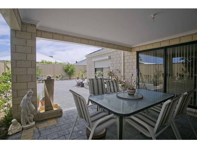 33 Vinciullo Way, Sinagra WA 6065