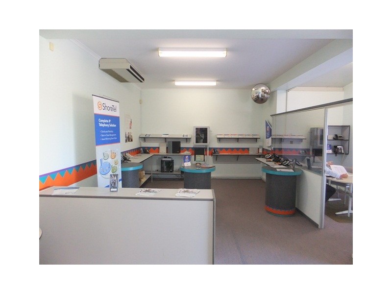 1/32 Buckingham Drive, Wangara WA 6065