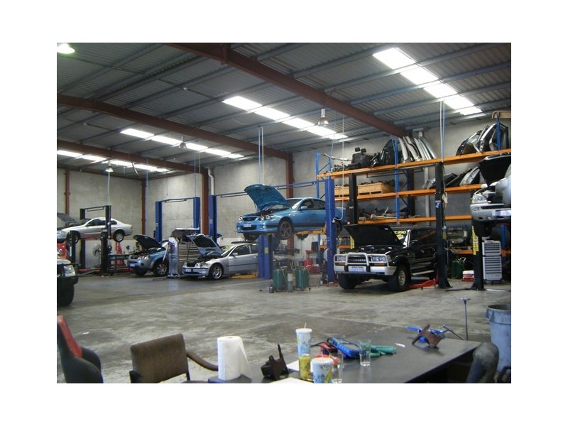 4 and 5/19 Prindiville Drive, Wangara WA 6065