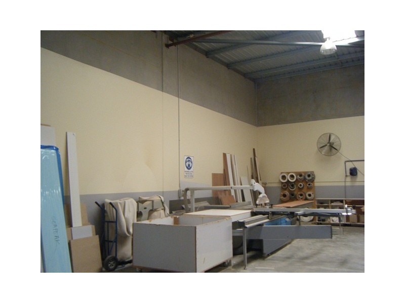 4/6B Baretta Road, Wangara WA 6065