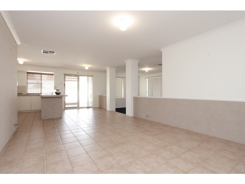 6 Hemmings Close, Clarkson WA 6030