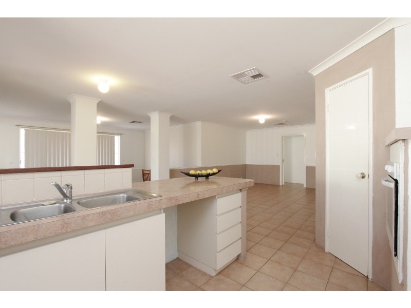 6 Hemmings Close, Clarkson WA 6030