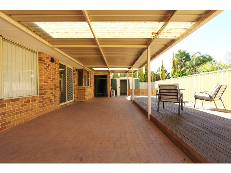 6 Hemmings Close, Clarkson WA 6030