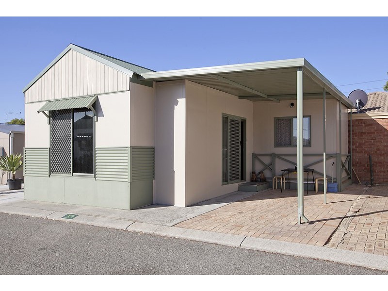 33/30 Mangano Place, Wanneroo WA 6065
