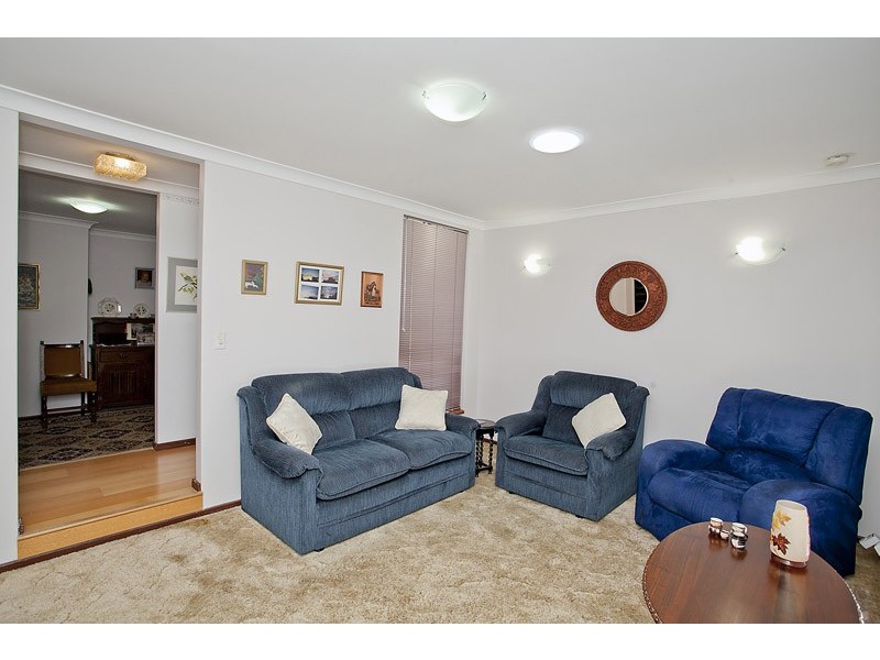 17 Wayfarer Road, Heathridge WA 6027