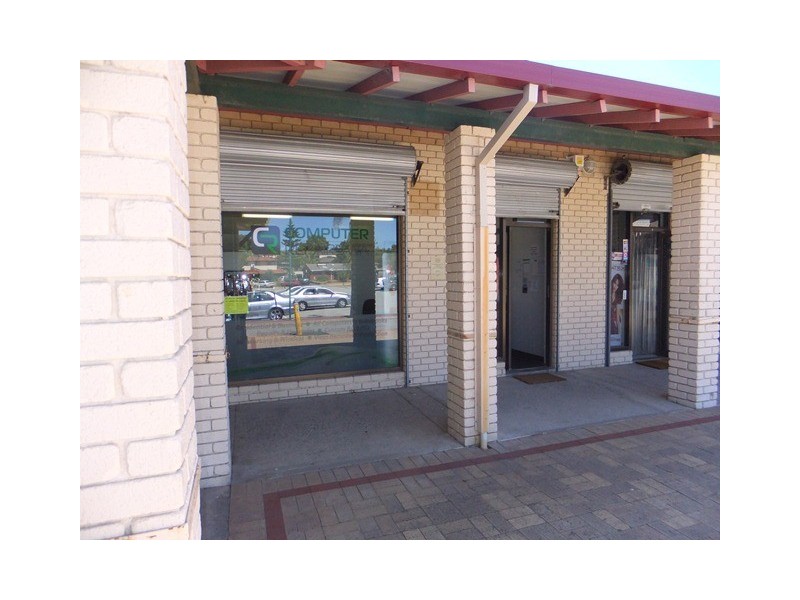 2/4 Alexander Road, Padbury WA 6025