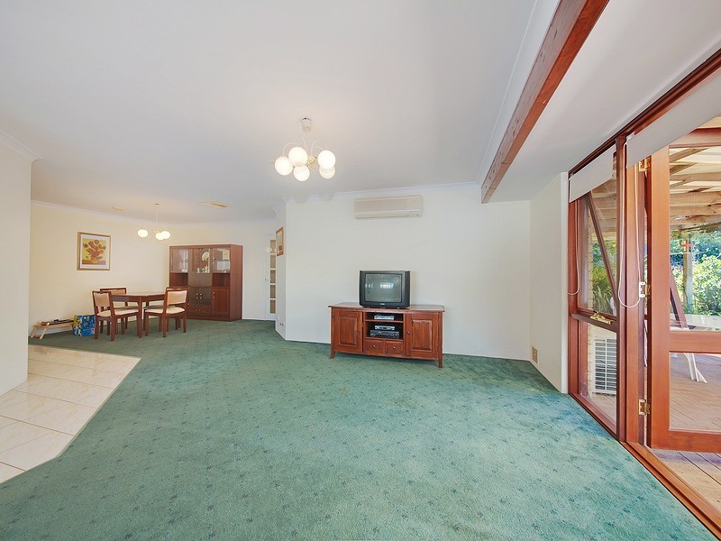 22 Catrine Court, Kingsley WA 6026