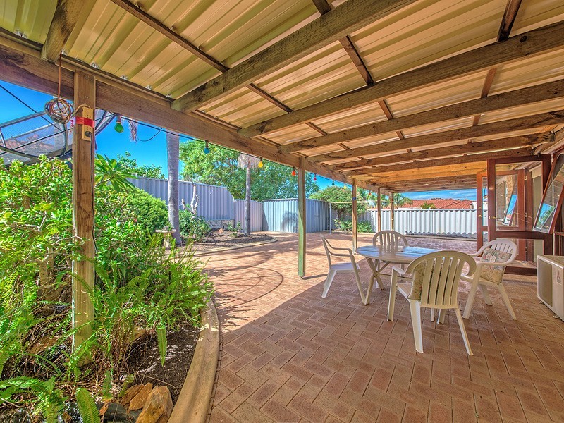 22 Catrine Court, Kingsley WA 6026