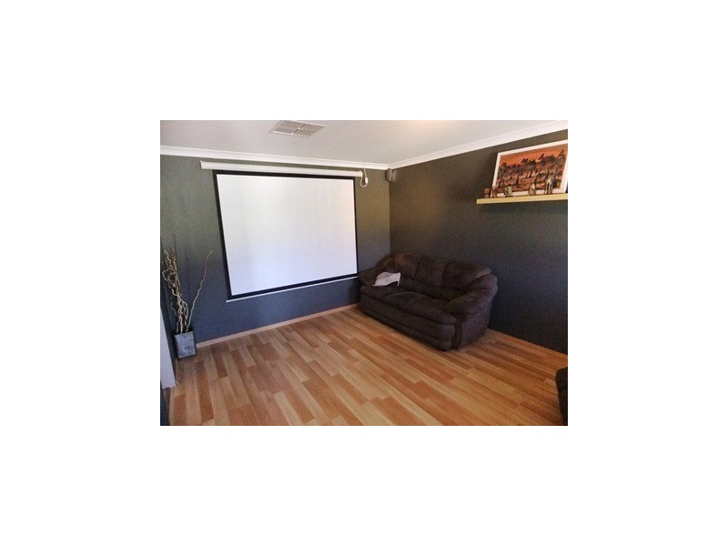 35 San Teodoro Avenue, Sinagra WA 6065