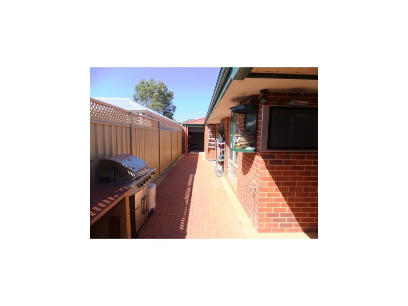 35 San Teodoro Avenue, Sinagra WA 6065