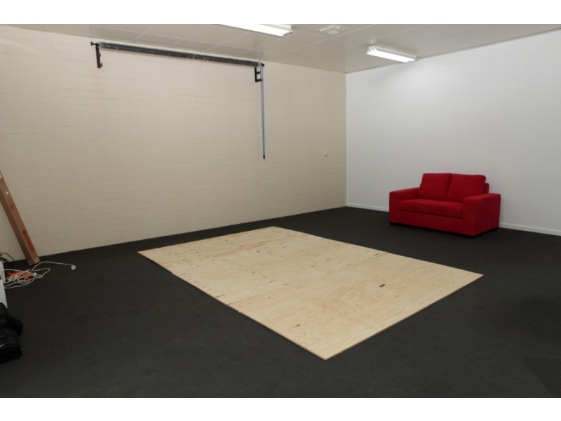 4/15 Prindiville Drive, Wangara WA 6065