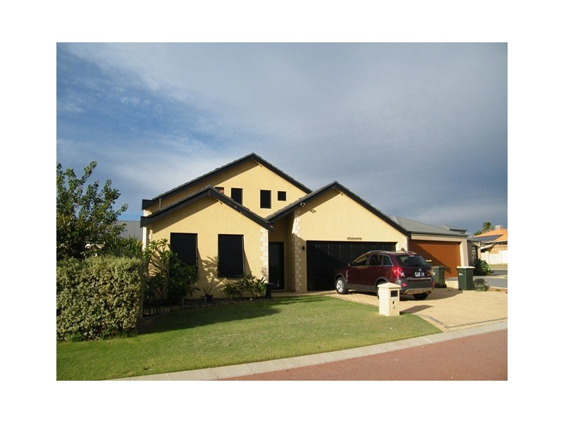 4 Balliol Elbow, Kinross WA 6028