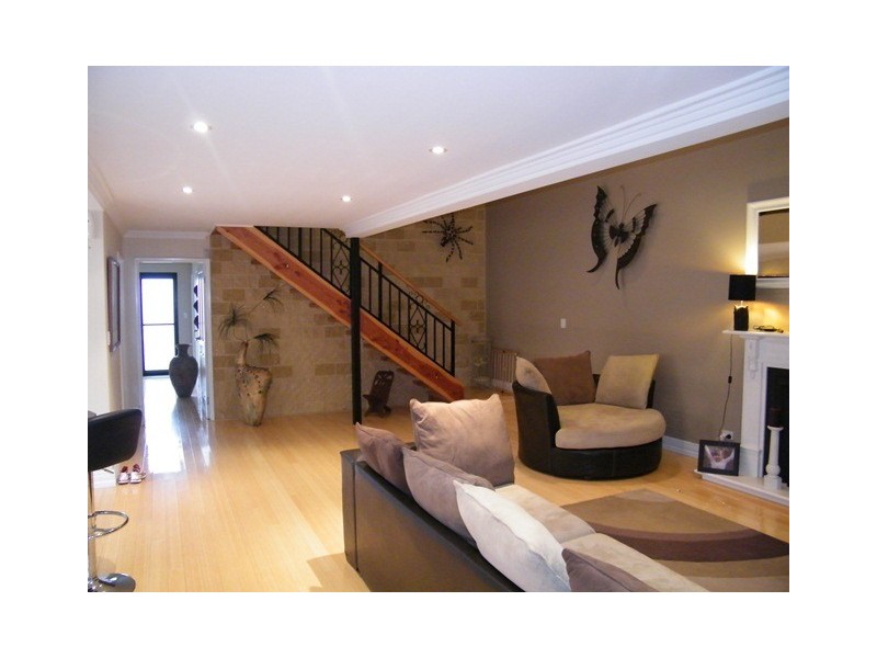 4 Balliol Elbow, Kinross WA 6028