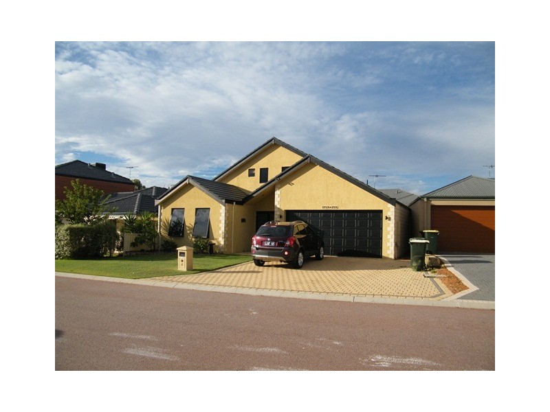 4 Balliol Elbow, Kinross WA 6028