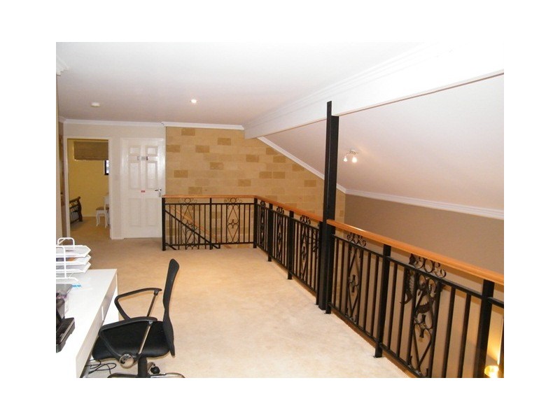 4 Balliol Elbow, Kinross WA 6028