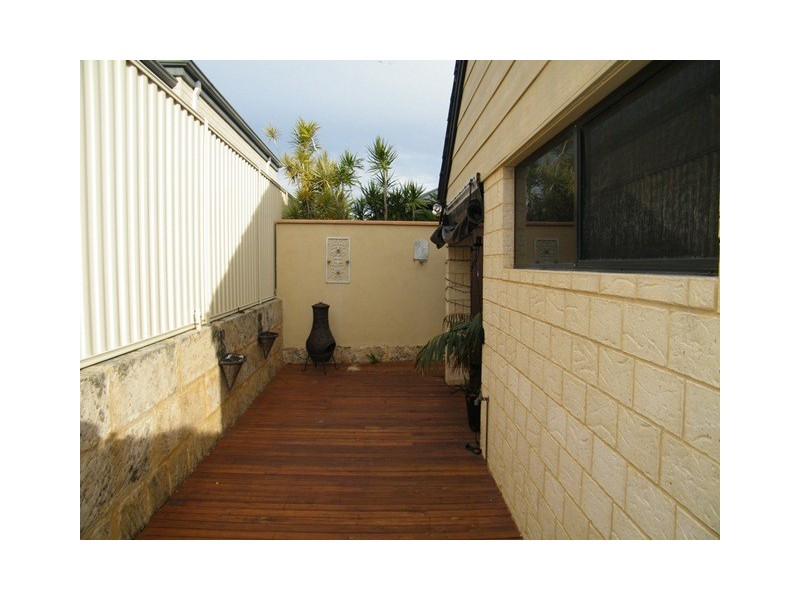 4 Balliol Elbow, Kinross WA 6028