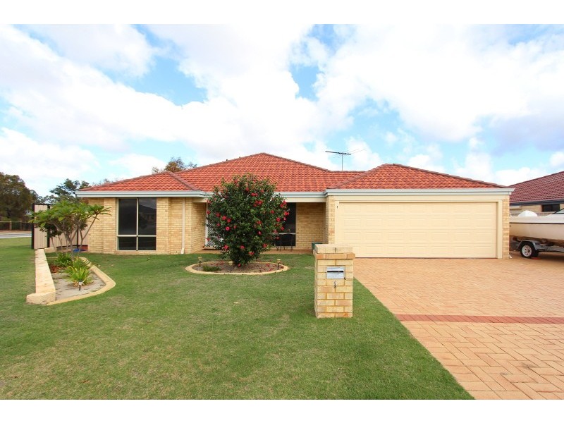 1 Haily Pass, Tapping WA 6065