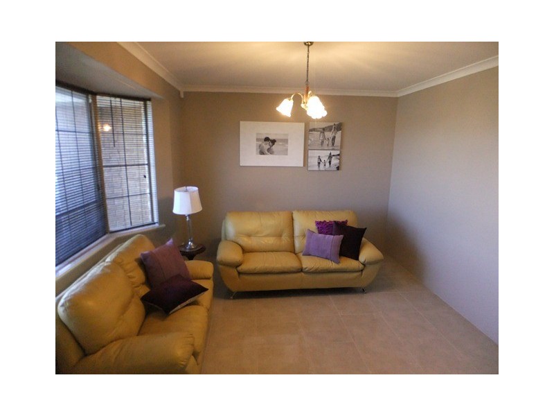 33 Manyarra Turn, Joondalup WA 6027