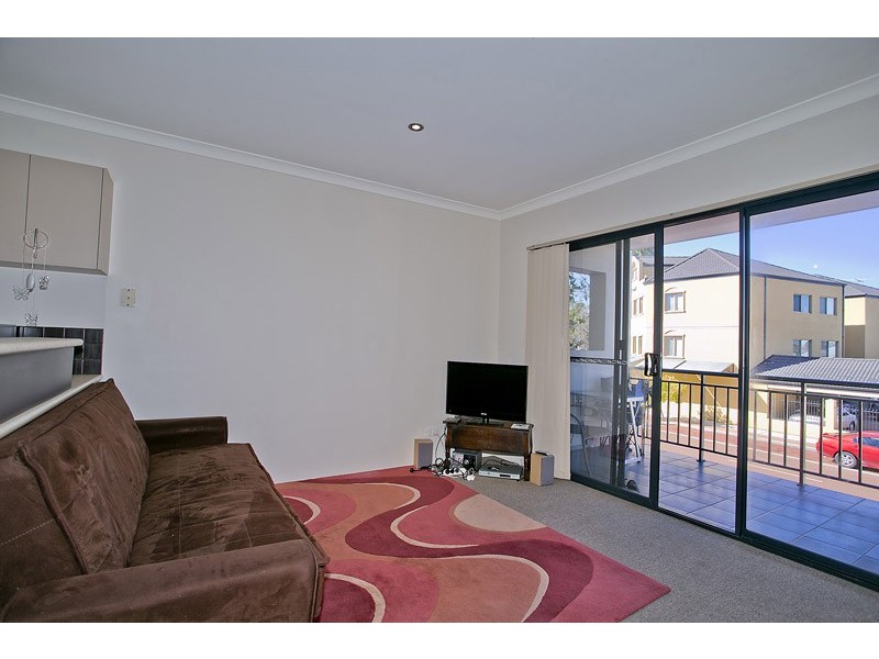 10/22 Grand Boulevard, Joondalup WA 6027