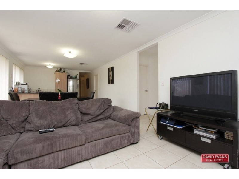 17 Whitland Street, Butler WA 6036