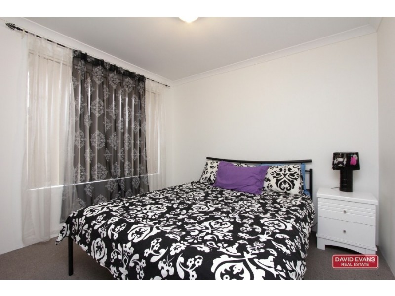 17 Whitland Street, Butler WA 6036