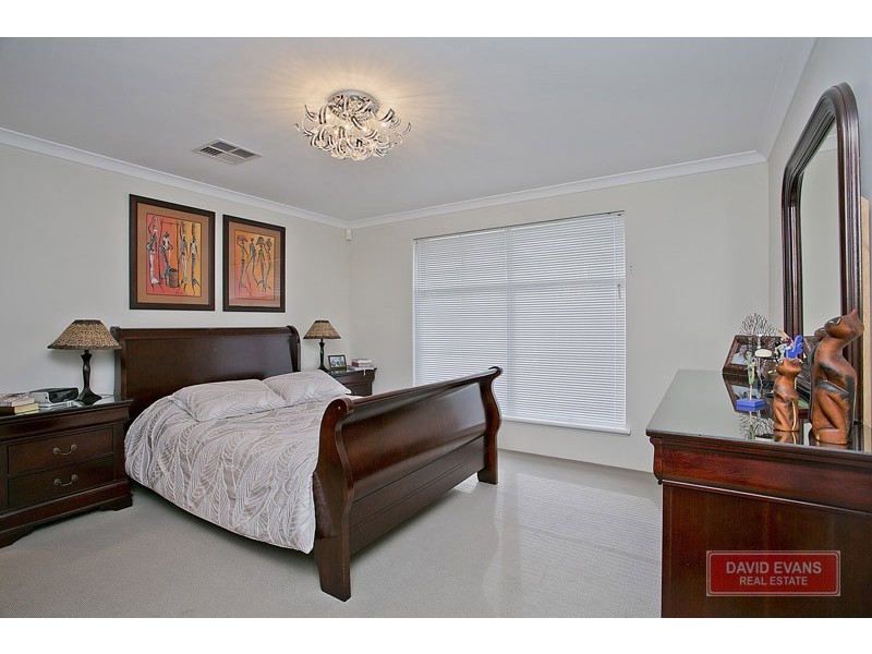 16 Bagatelle Road, Landsdale WA 6065