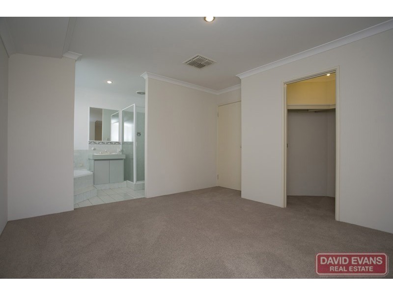 107 Roxburgh Circle, Kinross WA 6028