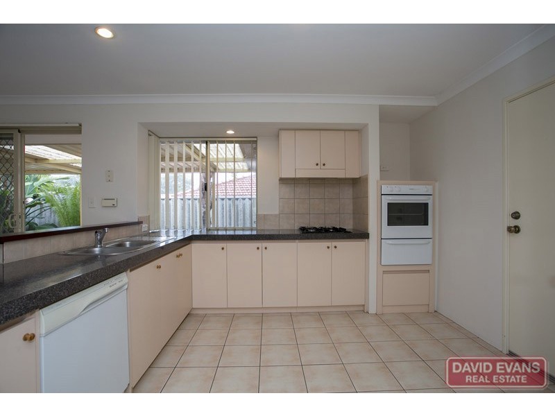 107 Roxburgh Circle, Kinross WA 6028