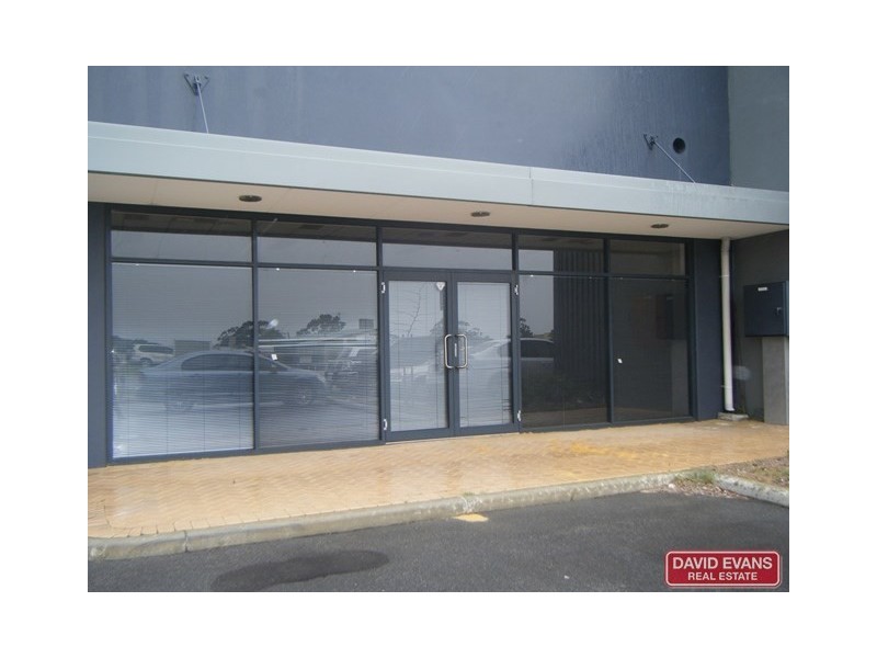 1/4 Dellamarta Road, Wangara WA 6065