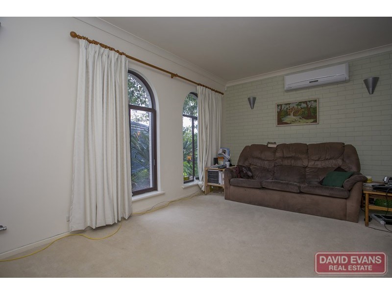 4 Malak Court, Wanneroo WA 6065