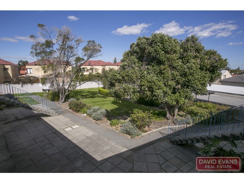 10/116 Royal Street, Tuart Hill WA 6060