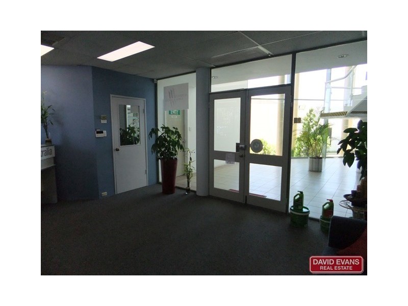 2/32 Prindiville Drive, Wangara WA 6065