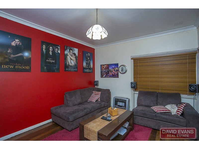 25 Finchley Crescent, Balga WA 6061