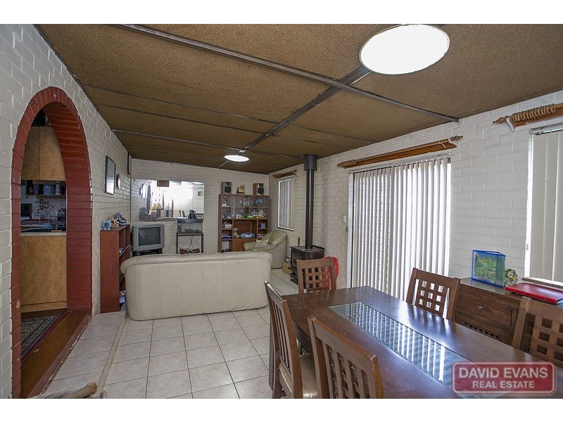 25 Finchley Crescent, Balga WA 6061