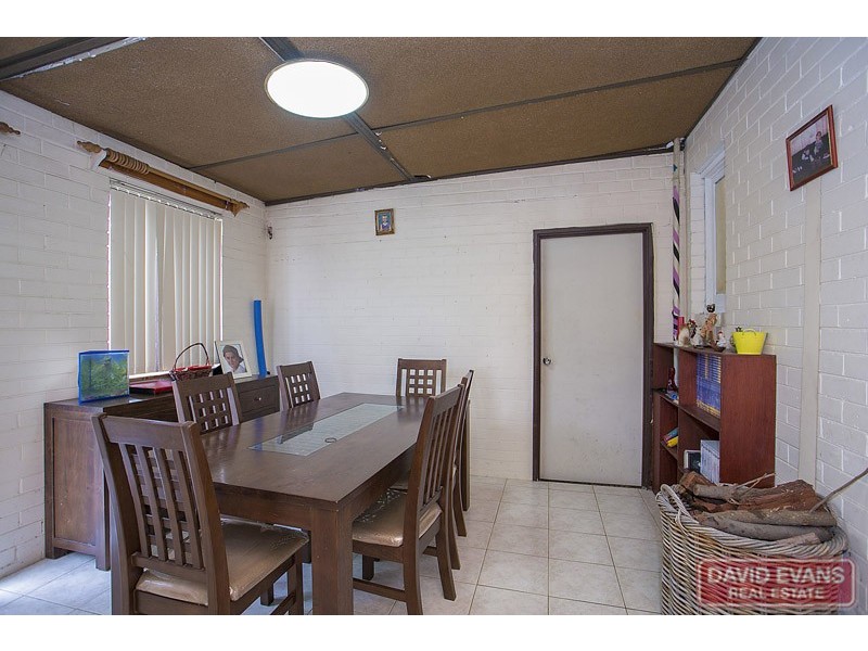 25 Finchley Crescent, Balga WA 6061