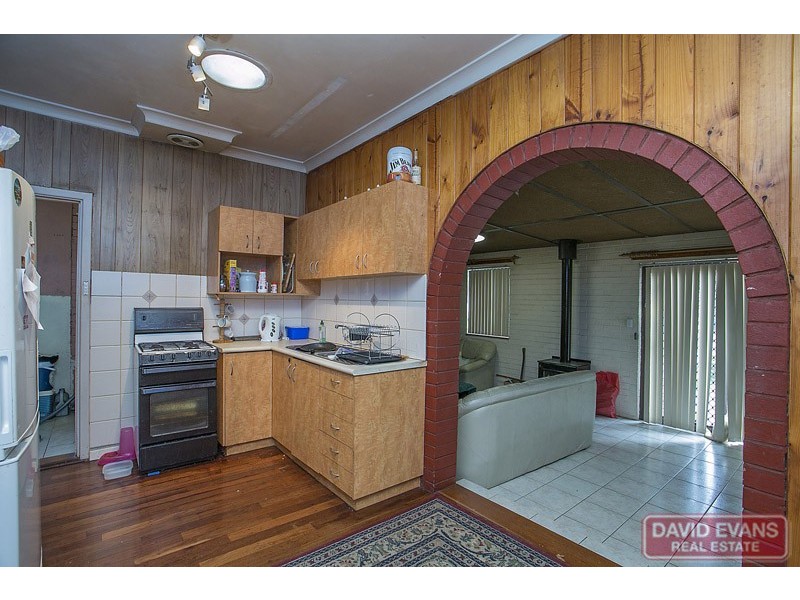 25 Finchley Crescent, Balga WA 6061