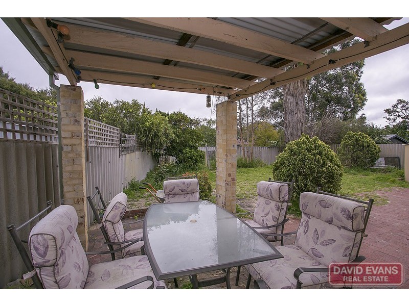 25 Finchley Crescent, Balga WA 6061