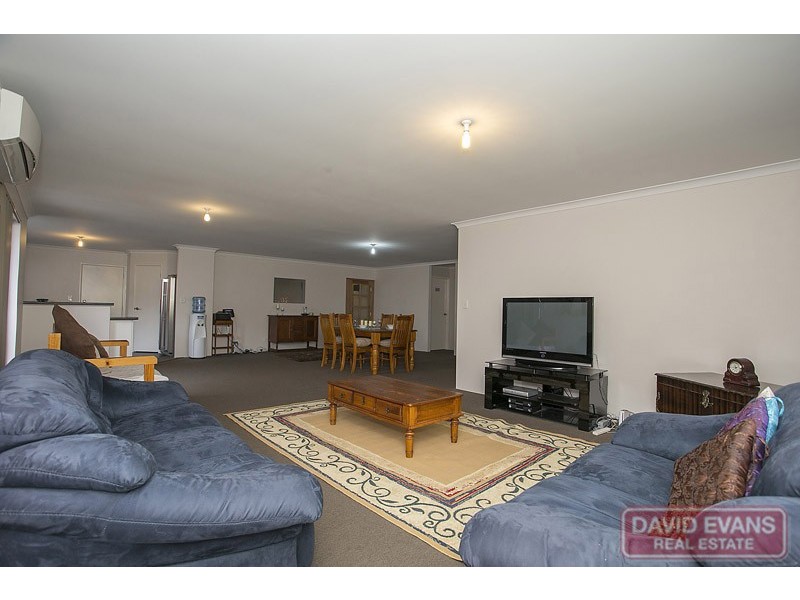 10 Pintaudi Court, Landsdale WA 6065