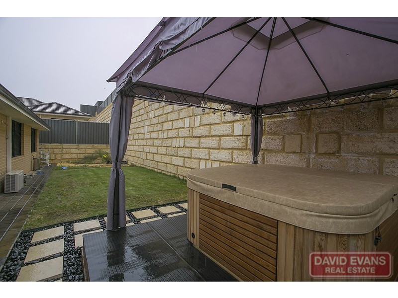 10 Pintaudi Court, Landsdale WA 6065