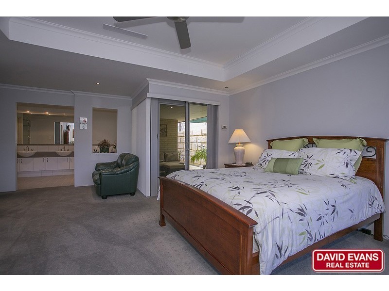 12 Chalkwell Bend, Landsdale WA 6065