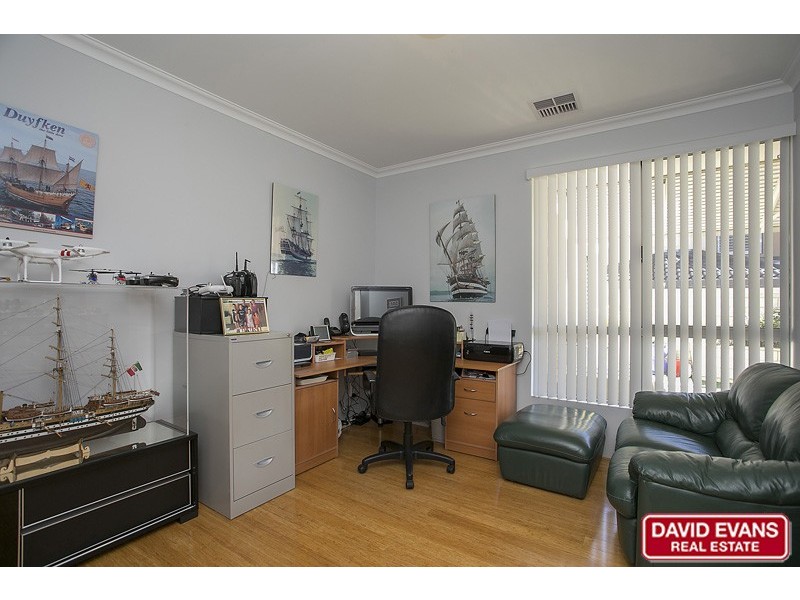 12 Chalkwell Bend, Landsdale WA 6065