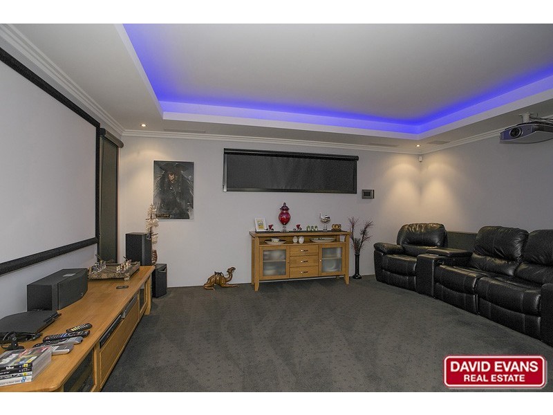 12 Chalkwell Bend, Landsdale WA 6065