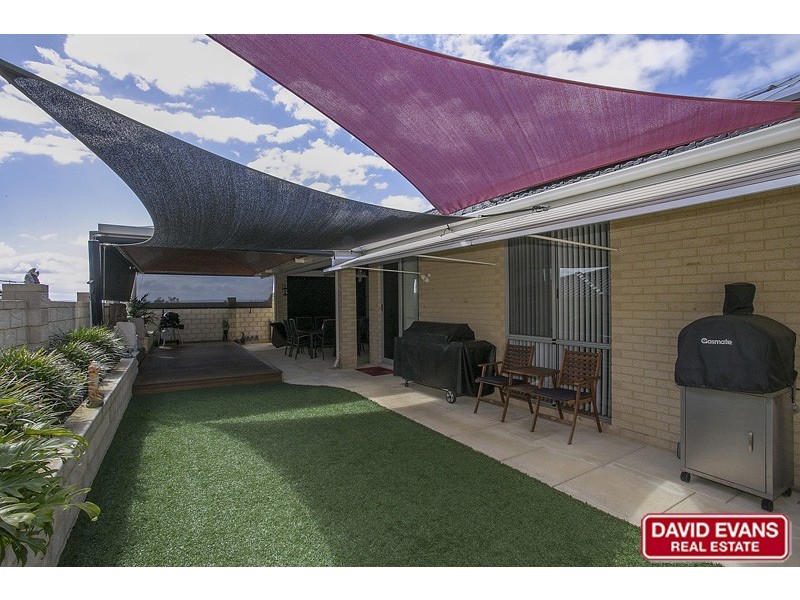 12 Chalkwell Bend, Landsdale WA 6065