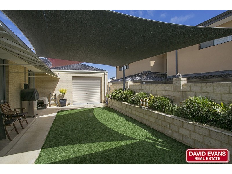 12 Chalkwell Bend, Landsdale WA 6065