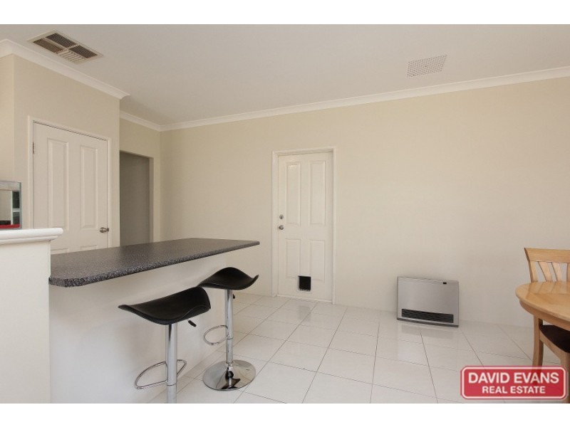 4 Viking Way, Darch WA 6065