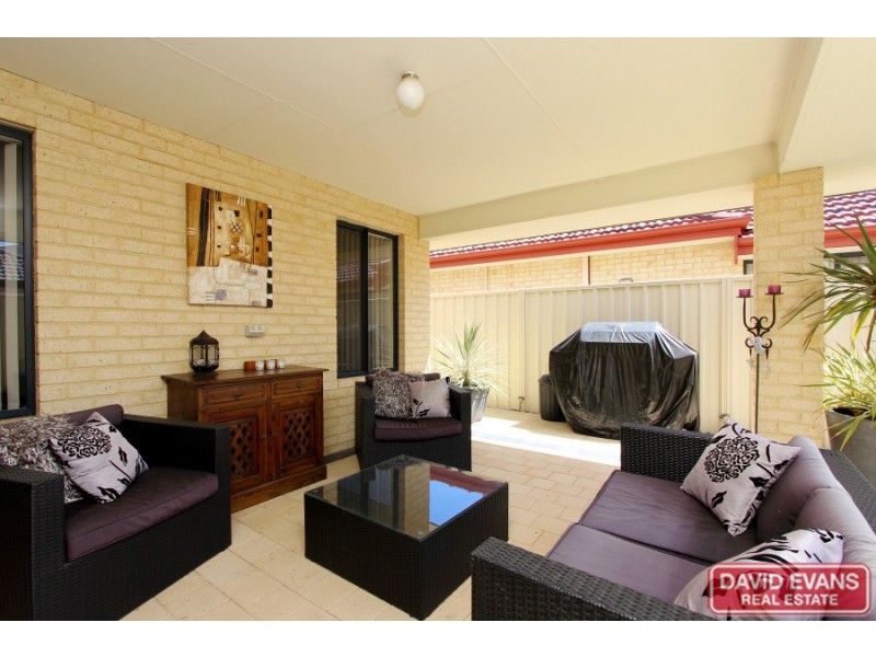 4 Viking Way, Darch WA 6065