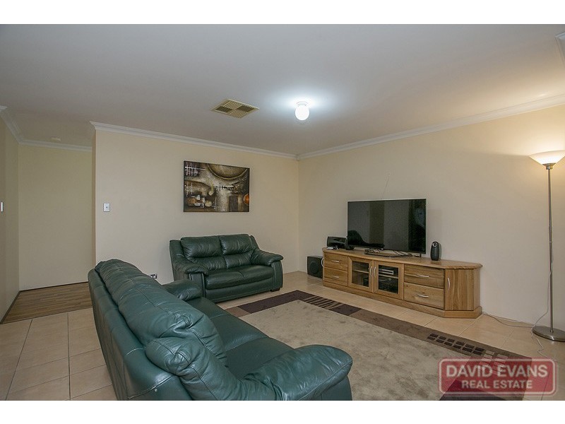 63 Archimedes Crescent, Tapping WA 6065